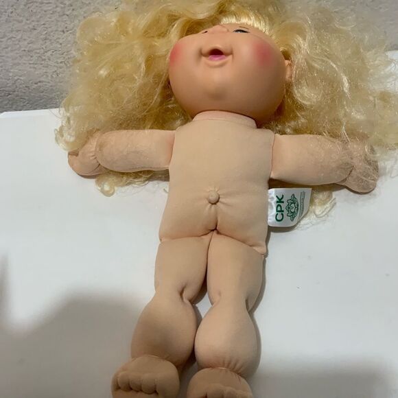 Cabbage Patch Kid Doll Long Blonde Hair Green Eyes Clean - Picture 2 of 12